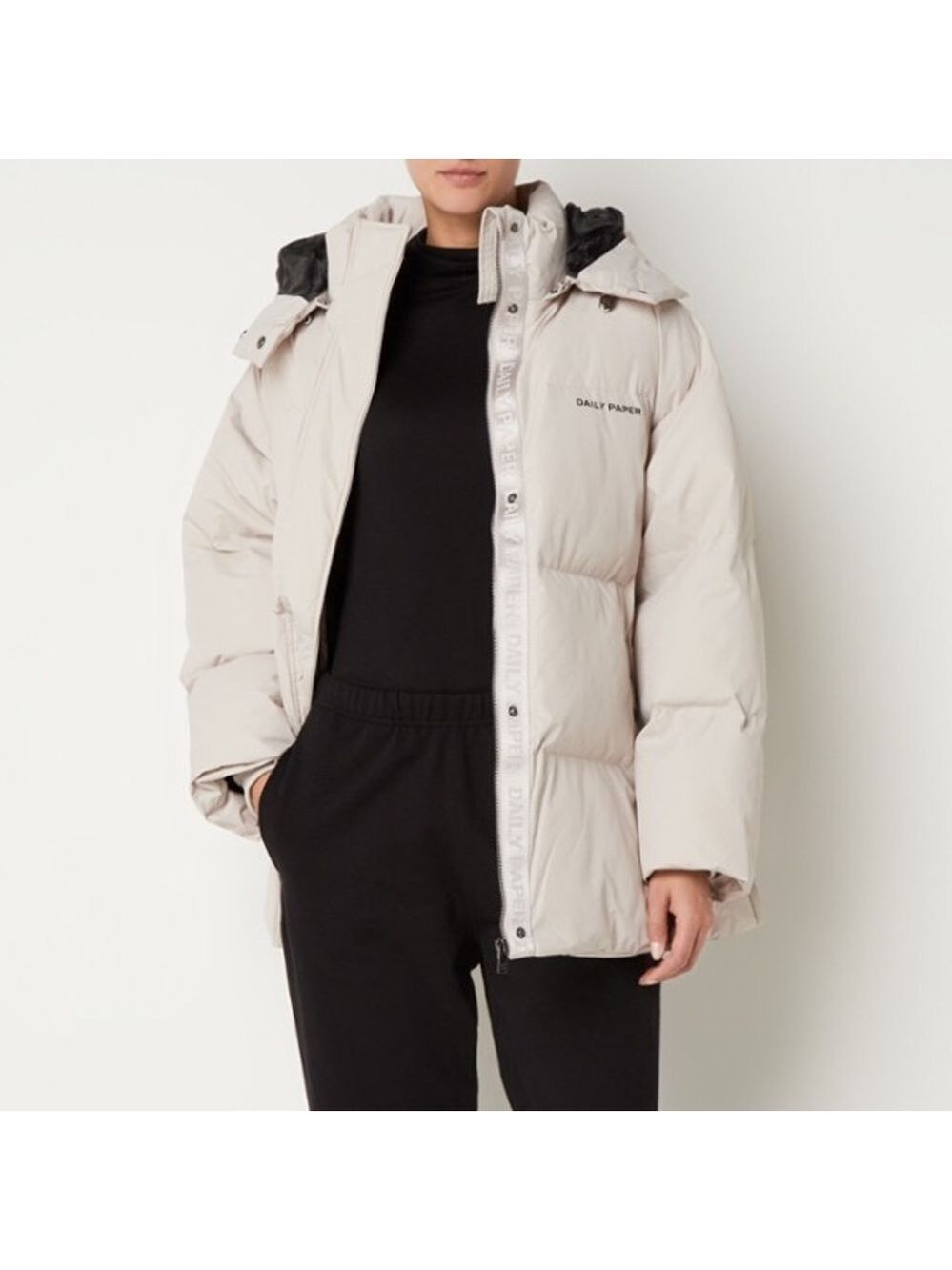 DAILY PAPER The Nicole Puffer in Nacreous Clouds Beige - Picture 3 of 15